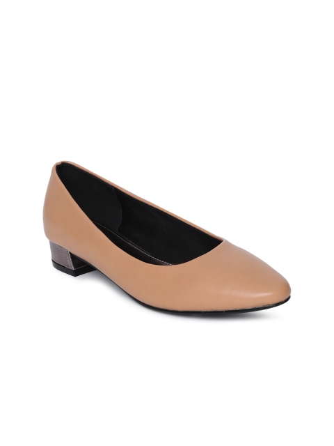 

Tresmode Women Brown Solid Ballerinas
