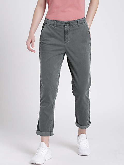 

GAP Women's Grey Girlfriend Twill Stripe Chinos in Color