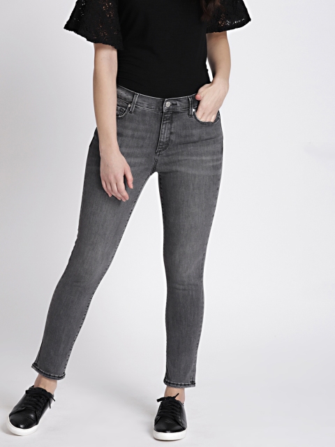 

GAP Women's Charcoal Grey Mid Rise True Skinny Jeans in Sculpt