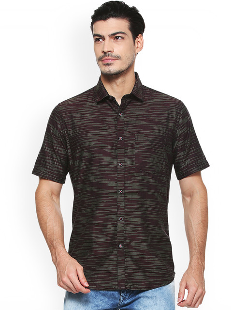 

Van Heusen Sport Men Maroon & Green Slim Fit Self Design Casual Shirt