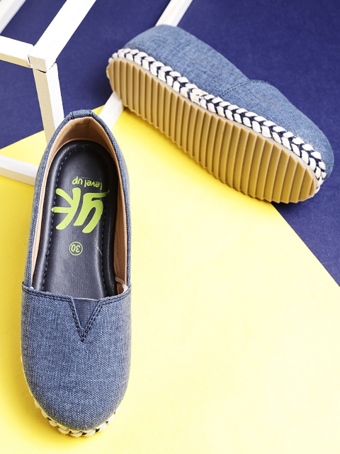 

YK Girls Blue Slip-On Sneakers