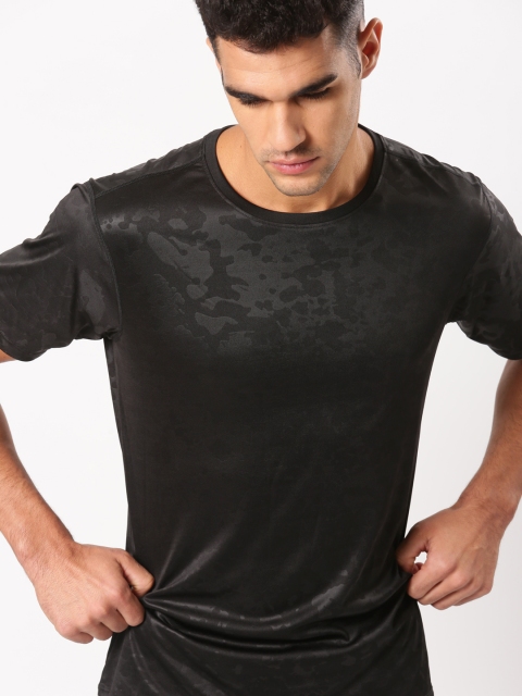 

ether Men Black Printed Round Neck T-shirt