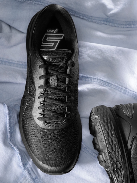 

ASICS Men Black Gel-KAYANO 25 Running Shoes