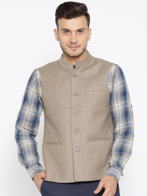 

Monte Carlo Men Beige Solid Nehru Jacket