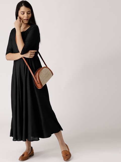 

Libas Women Black Solid Maxi Dress