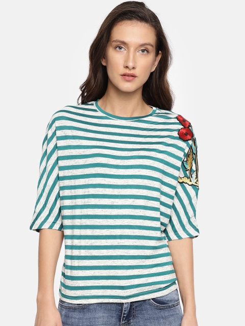 

Deal Jeans Women Grey Melange & Blue Striped Top