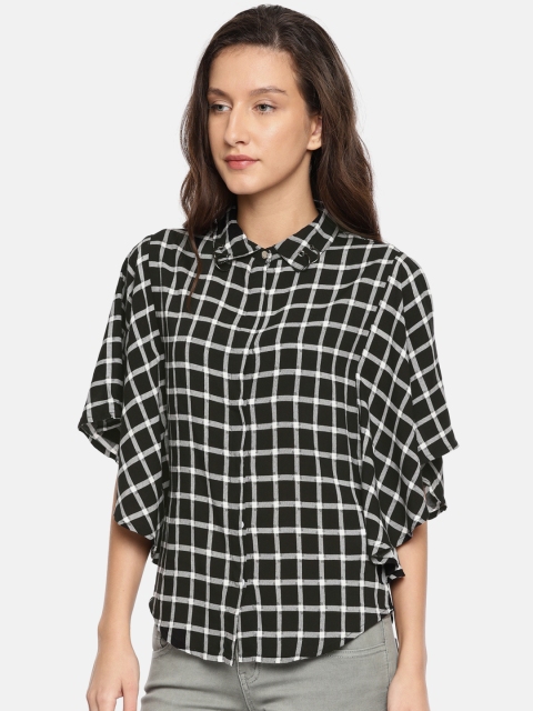 

Deal Jeans Women Black & White Checked Shirt Style Top
