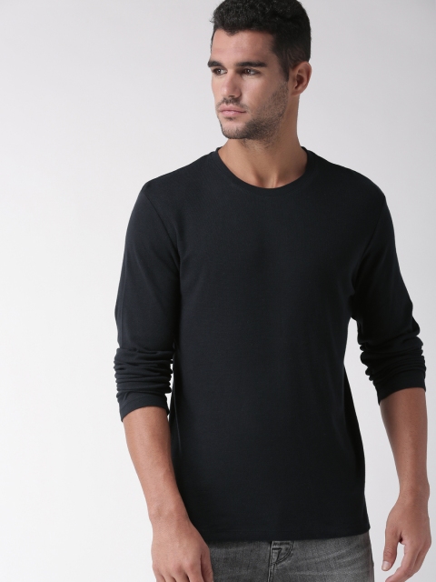 

SELECTED Men Black Solid Round Neck T-shirt