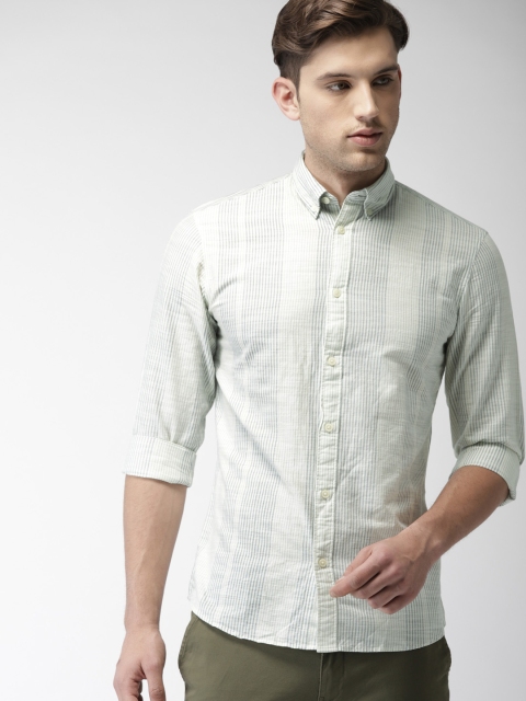 

SELECTED Men White & Blue Regular Fit Striped Casual Shirt