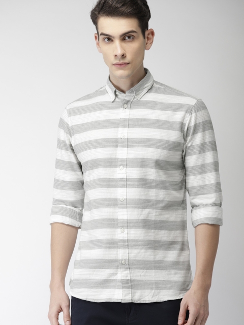 

SELECTED Men White & Grey Regular Fit Striped Casual Shirt