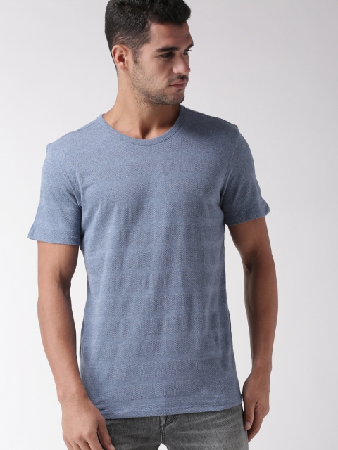 

SELECTED Men Blue Solid Round Neck T-shirt