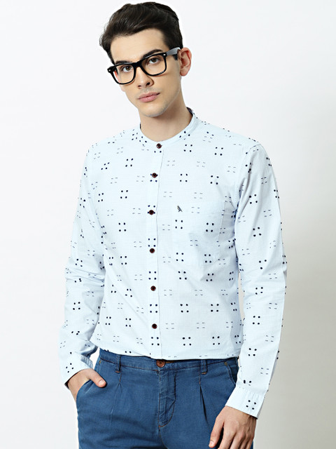 

Mr Bowerbird Men White & Blue Tailored Fit Checked Casual Shirt