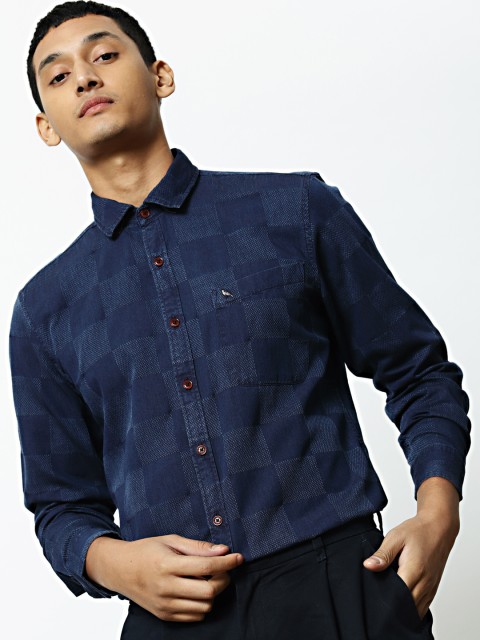 

Mr Bowerbird Men Indigo Block Tailored Fit Self Design Casual Shirt, Navy blue