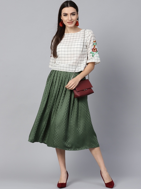 

Jaipur Kurti Women Off-White & Green Checked Top with Skirt