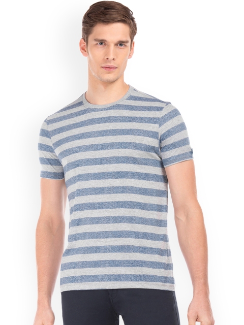 

IZOD Men Grey Melange Striped Round Neck Slim Fit T-shirt