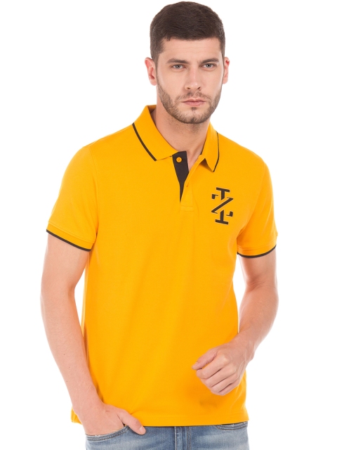 

IZOD Men Yellow Solid Polo Collar T-shirt