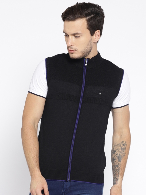 

Blackberrys Men Black Solid Cardigan