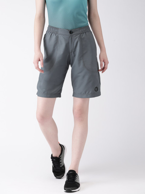

2GO Women Grey Solid Regular Fit GO-DRY Sports Shorts