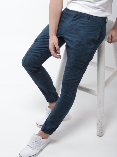 

Mast & Harbour Men Navy Blue Regular Fit Printed Cargos