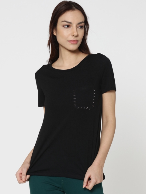 

ONLY Women Black Solid Round Neck T-shirt