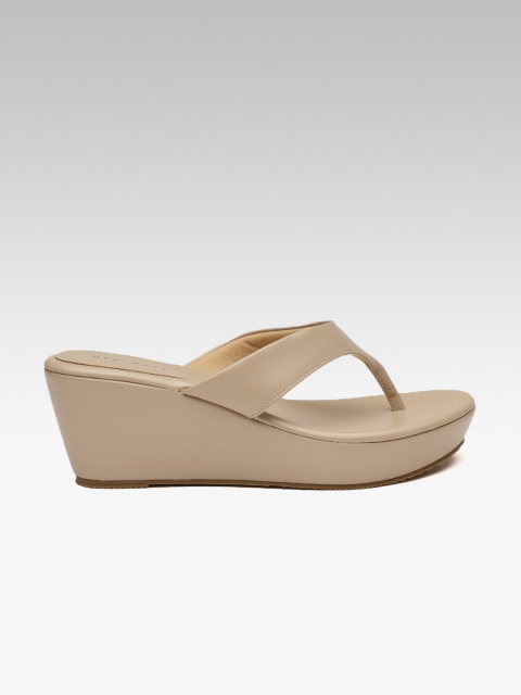 

HEATWAVE Women Beige Solid Heels