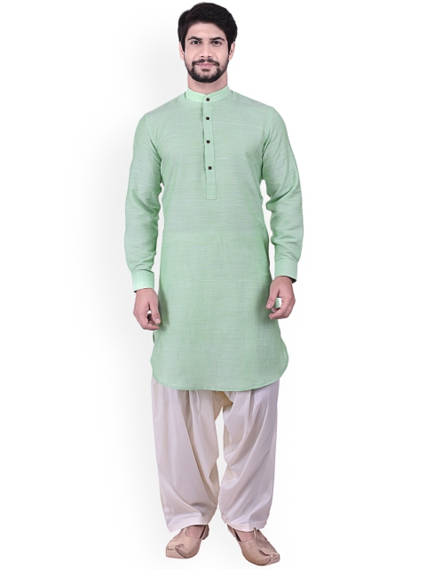 

Manyavar Men Green Solid Straight Kurta