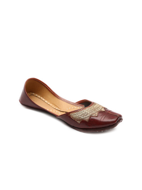 

Ta Chic Women Brown Solid Leather Mojaris