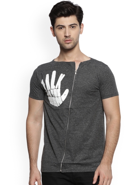 

Campus Sutra Men Charcoal Printed Round Neck T-shirt