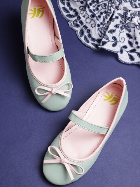 

YK Girls Green Solid Ballerinas with Bow Detail