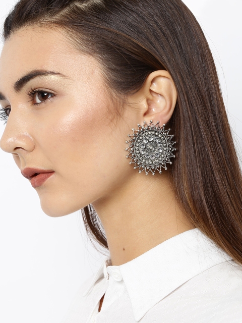 

Fida Silver-Toned Circular Studs