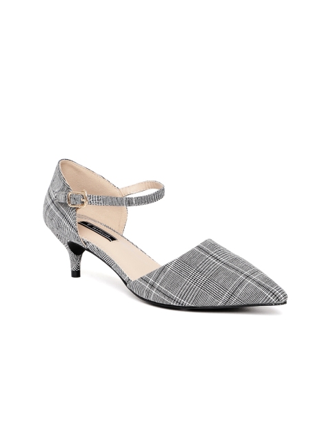 

Van Heusen Women Grey Checked Pumps