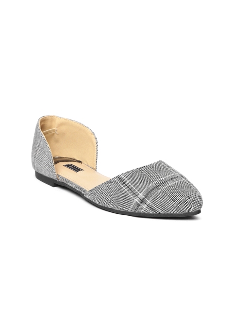 

Van Heusen Women Grey Checked Flats