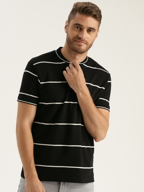 

Sztori Plus Size Men Black White Striped Polo Collar T-shirt