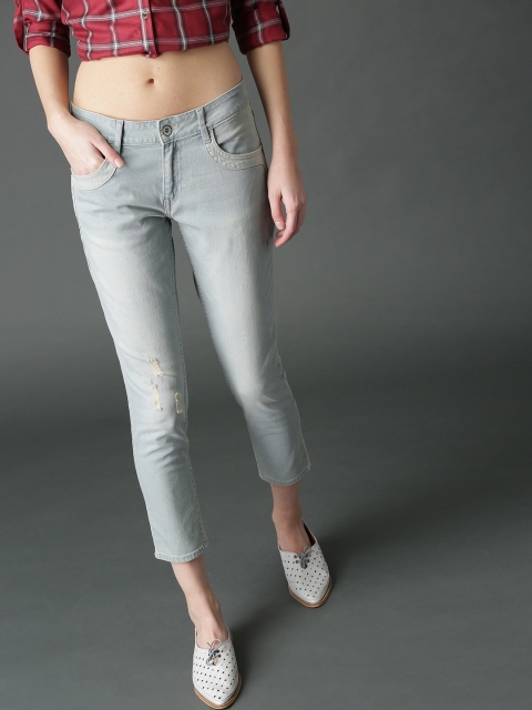 

Roadster Women Blue Skinny Fit Mid-Rise Low Distress Stretchable Cropped Jeans