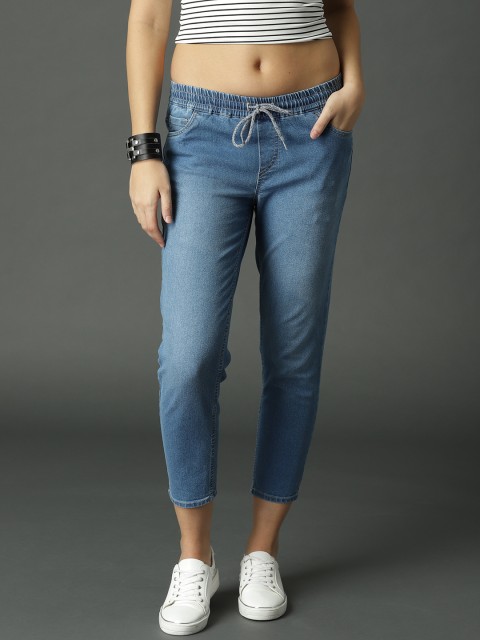 

Roadster Women Blue Slim Jogger Fit Mid-Rise Clean Look Stretchable Cropped Jeans