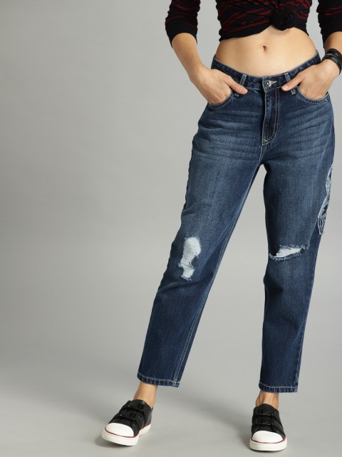 

Roadster Women Blue Boyfriend Fit Mid-Rise Embroidered Mildly Distressed Jeans