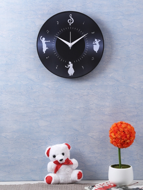 

RANGRAGE Black Handcrafted Round Printed Analogue Wall Clock