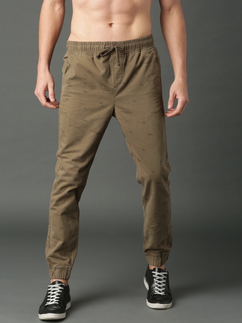 

Roadster Men Olive Green Regular Fit Printed Joggers