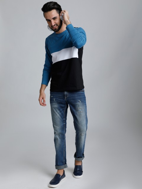 

DILLINGER Men Blue Colourblocked Round Neck T-shirt