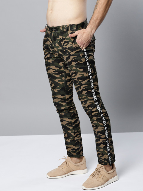 

Kook N Keech Star Wars Men Olive Green & Black Regular Fit Printed Trousers