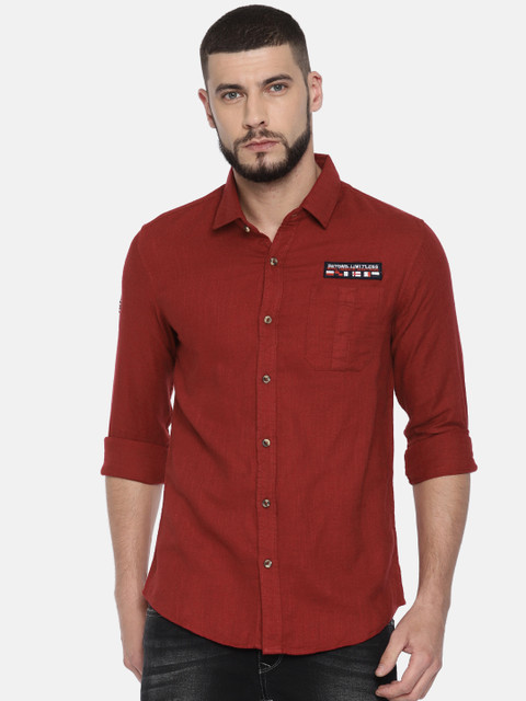 

The Indian Garage Co Men Red Slim Fit Solid Casual Shirt
