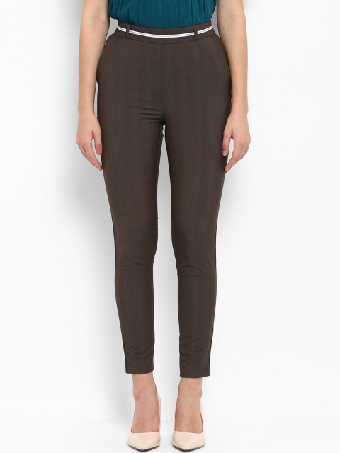 

Park Avenue Women Brown Regular Fit Checked Cropped Trousers