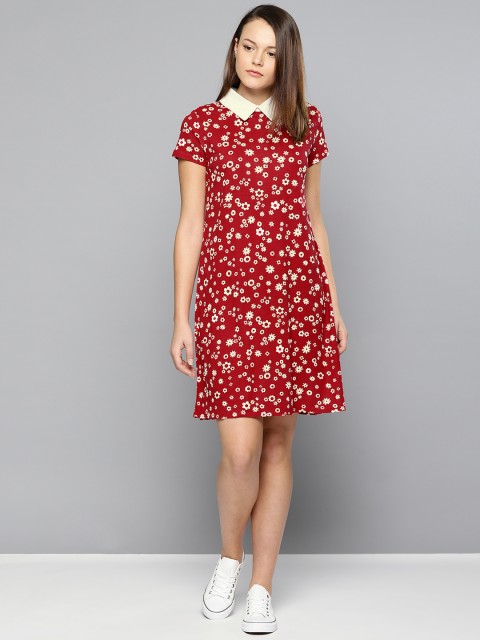 

Chemistry Women Red & Cream-coloured Printed T-shirt Dress