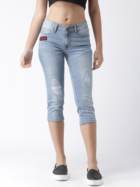 

Estrolo Women Blue Solid Skinny Fit Capris