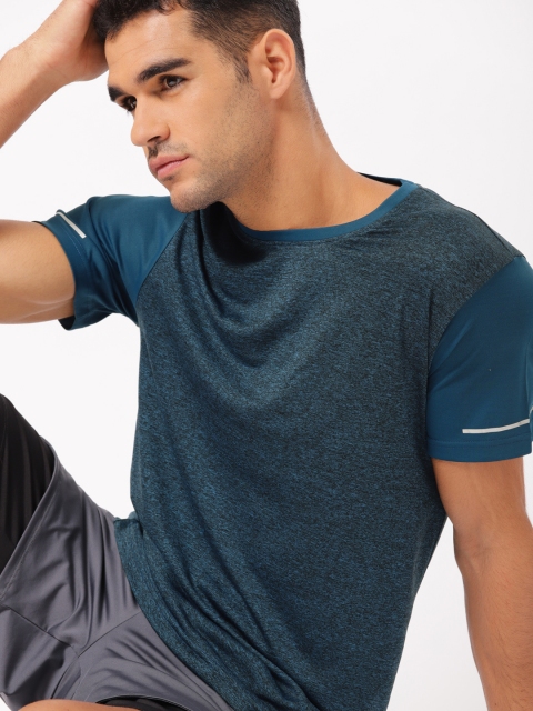 

ether e+ Men Blue Solid Round Neck T-shirt