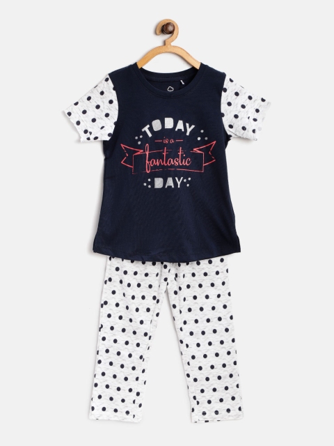 

Sweet Dreams Girls Navy Blue & White Printed Night Suit 635278