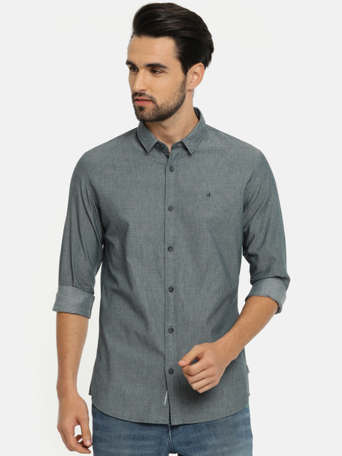 

Calvin Klein Jeans Men Blue Slim Fit Striped Casual Shirt