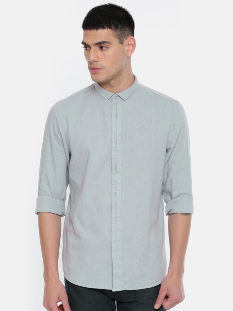 

Calvin Klein Jeans Men Blue Slim Fit Solid Casual Shirt