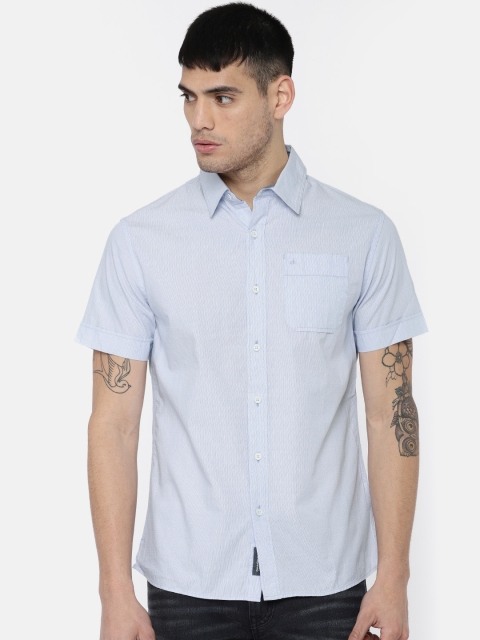 

Calvin Klein Jeans Men Blue Regular Fit Striped Casual Shirt