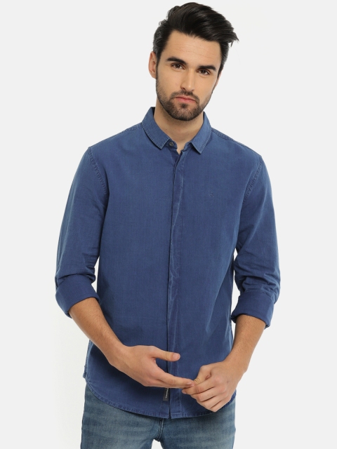 

Calvin Klein Jeans Men Blue Slim Fit Solid Casual Shirt